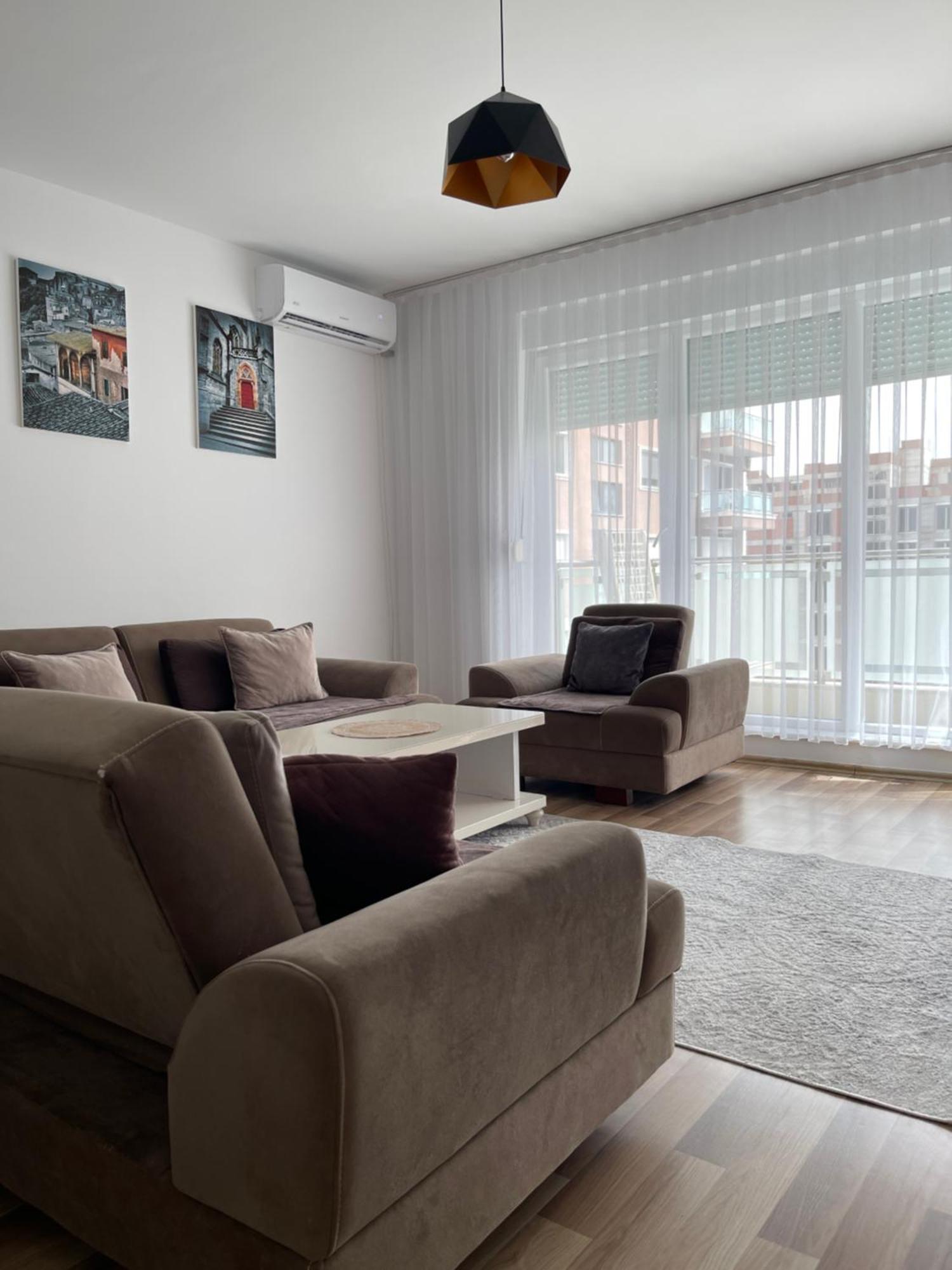Entire Apartment - Near The Center Prishtinë Luaran gambar
