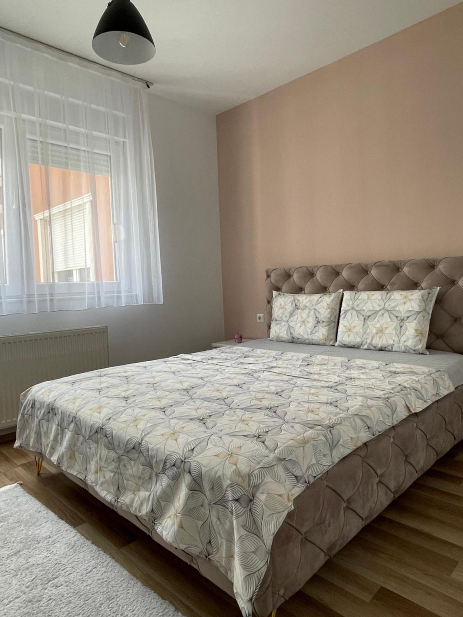 Entire Apartment - Near The Center Prishtinë Luaran gambar