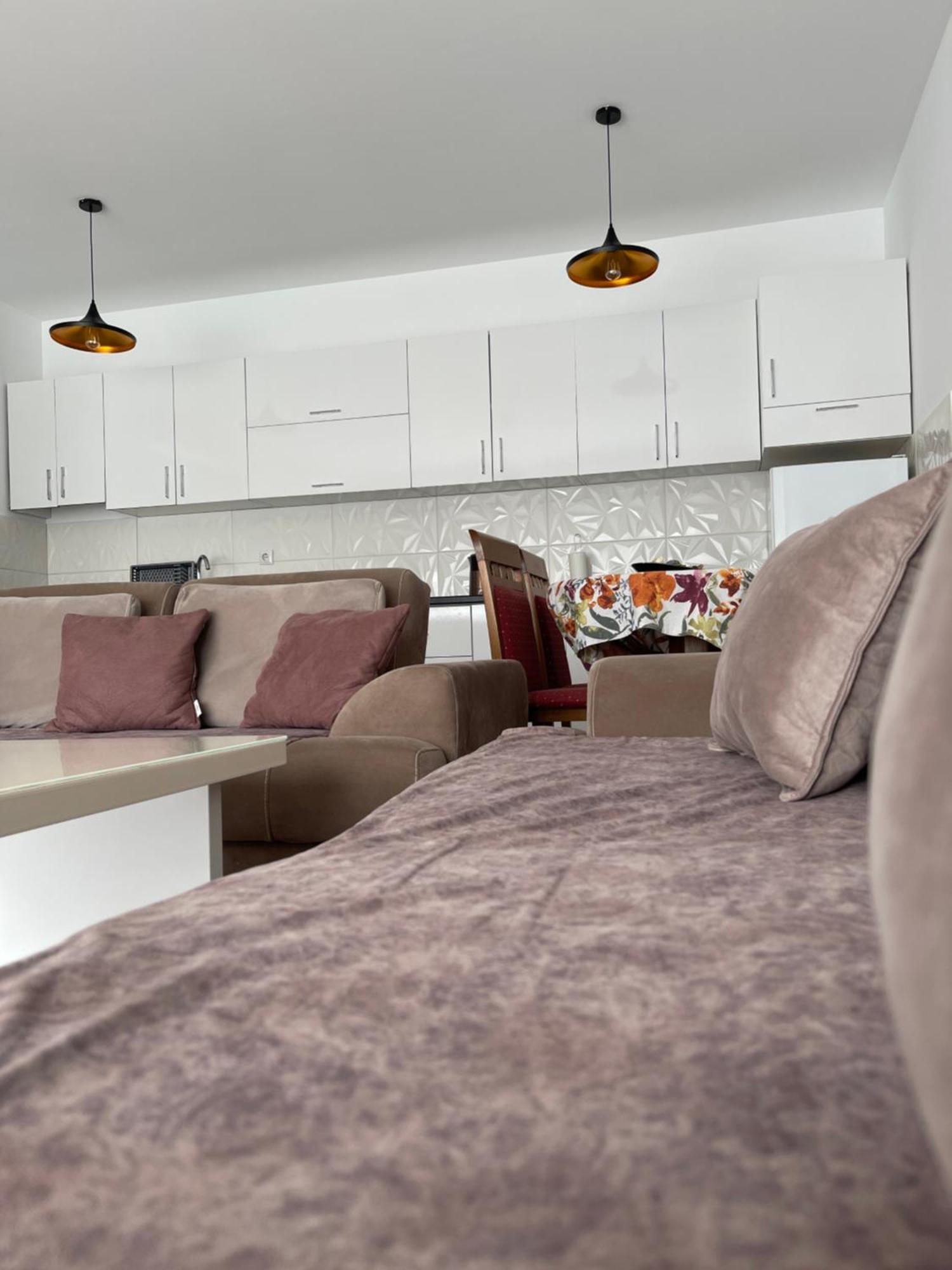 Entire Apartment - Near The Center Prishtinë Luaran gambar