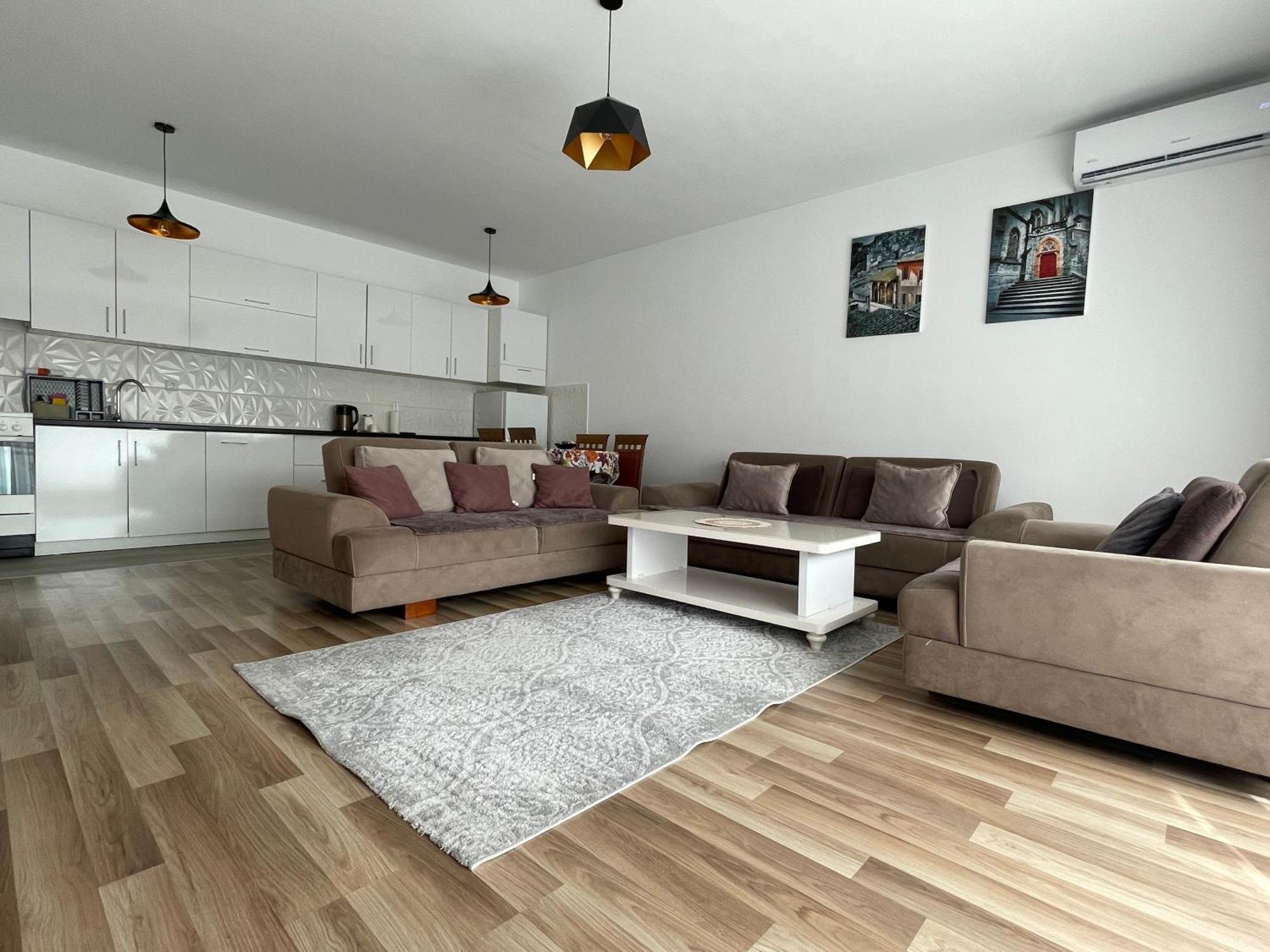 Entire Apartment - Near The Center Prishtinë Luaran gambar